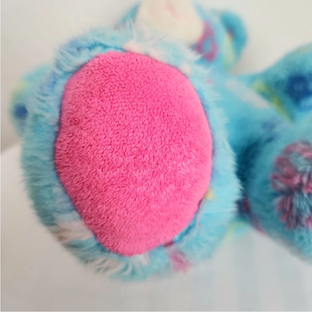 Build A Bear Workshop Peace Sign Teddy Bear Plush Stuffed Animal Blue Pink Paws - Picture 10 of 10